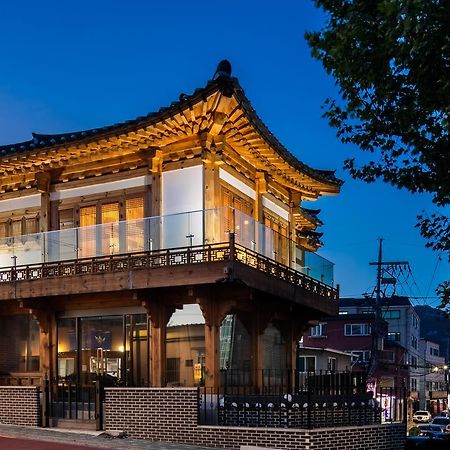 Sajikru Aparthotel Seoul Exteriör bild